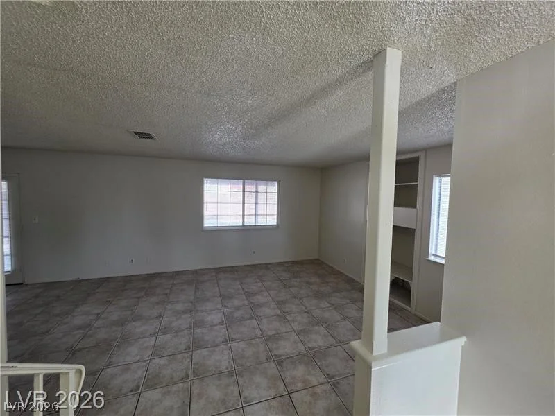 7235 Wichita, Las Vegas, NV 89119