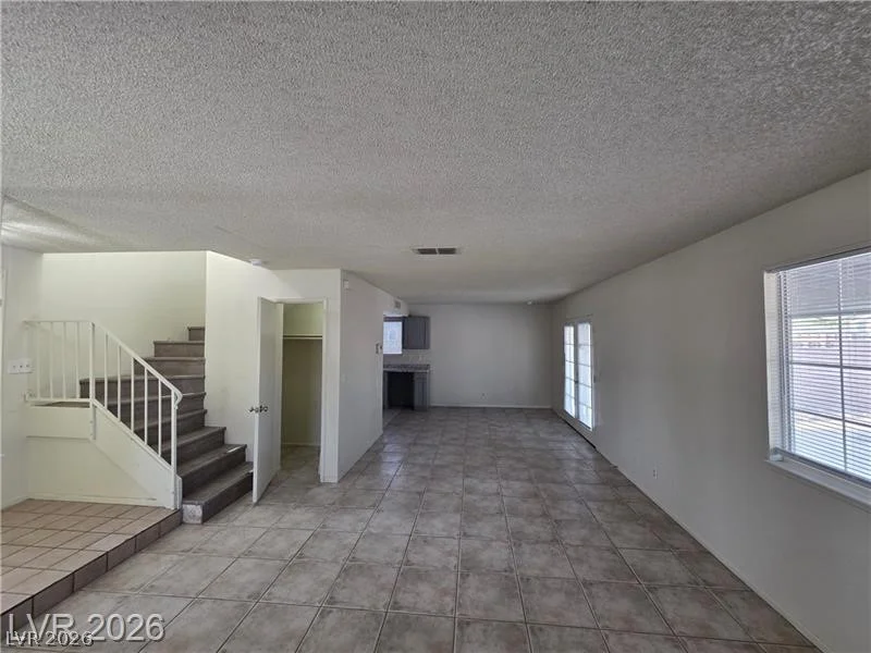 7235 Wichita, Las Vegas, NV 89119