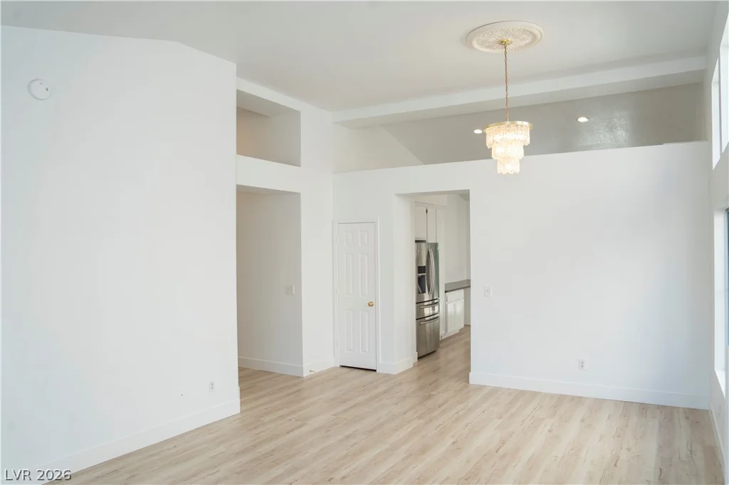 1417 Country Hollow, Las Vegas, NV 89117