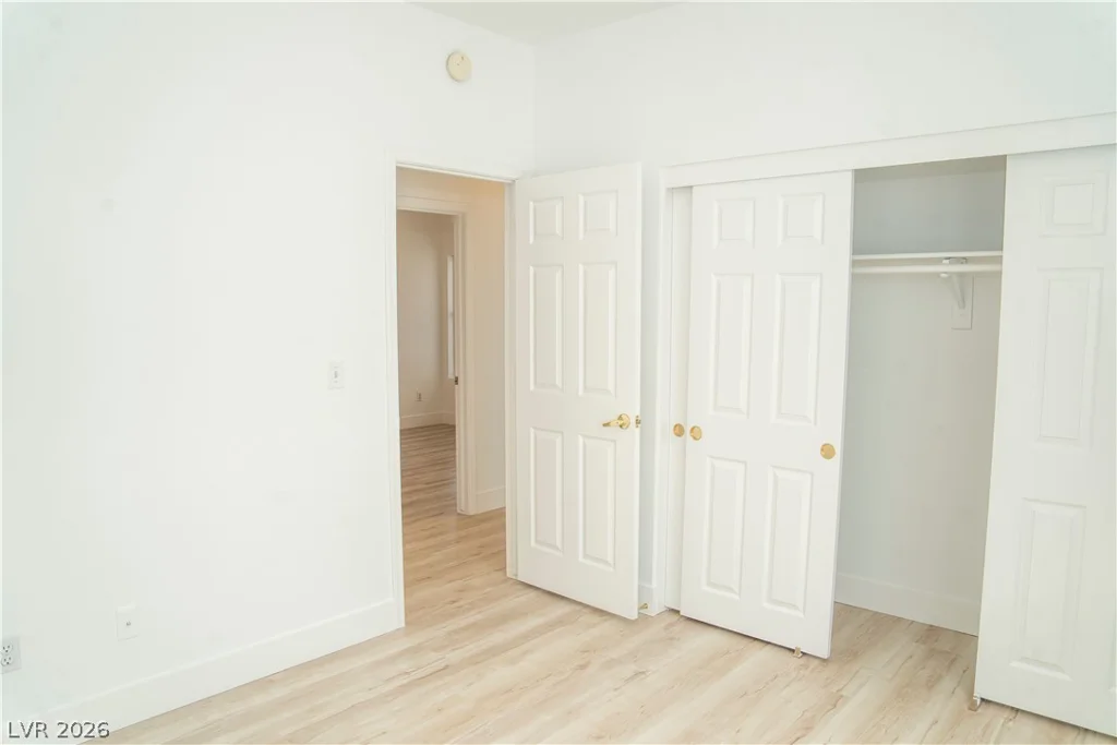 1417 Country Hollow, Las Vegas, NV 89117