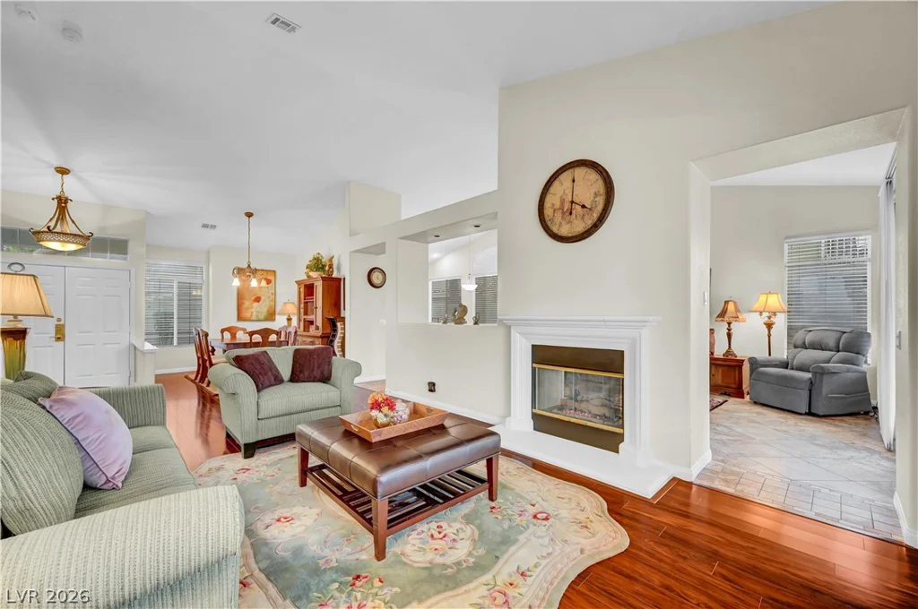 8421 Willow Point, Las Vegas, NV 89128