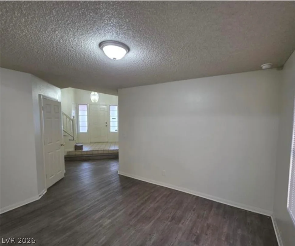 6561 Avon, Las Vegas, NV 89108