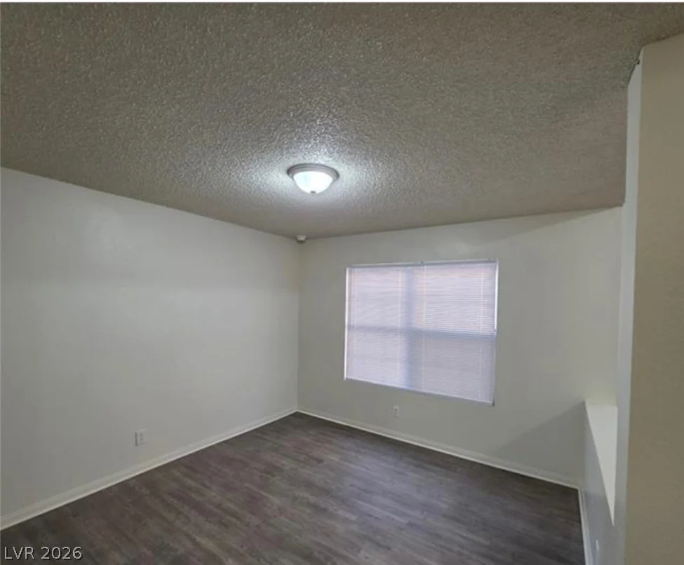 6561 Avon, Las Vegas, NV 89108
