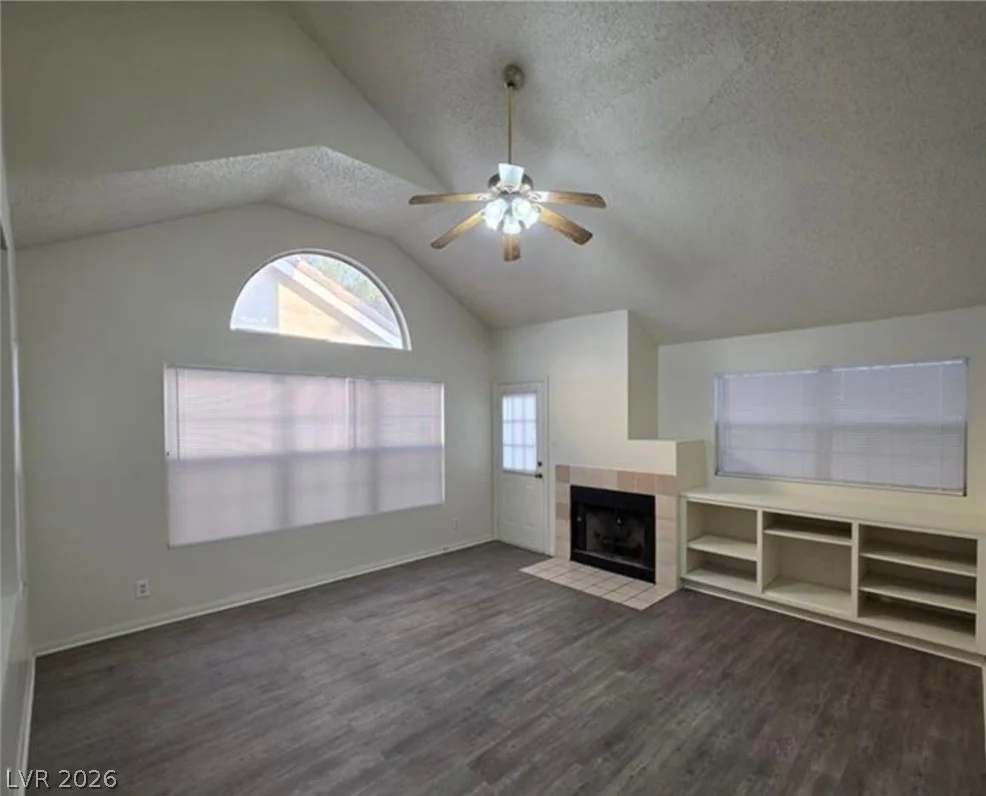 6561 Avon, Las Vegas, NV 89108
