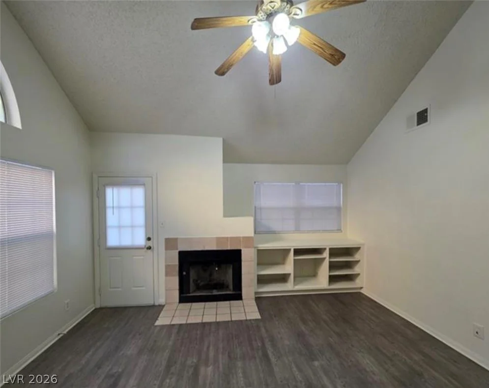 6561 Avon, Las Vegas, NV 89108