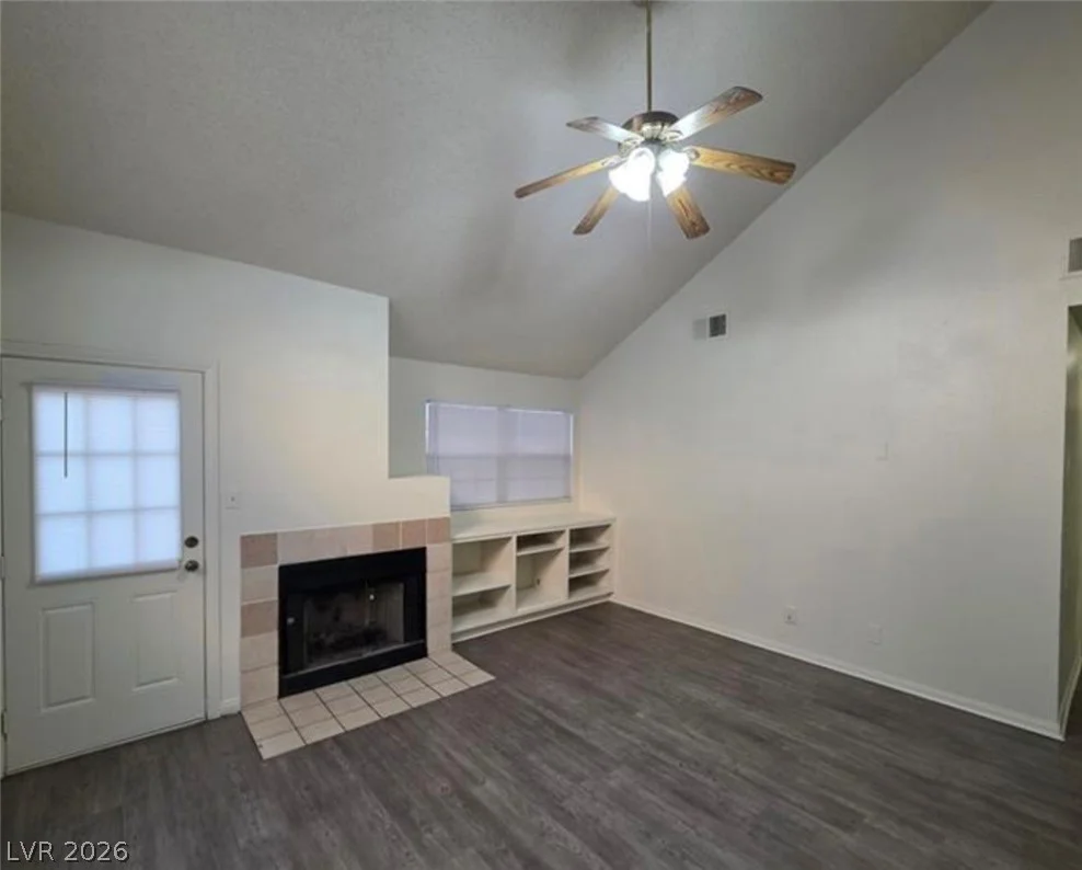 6561 Avon, Las Vegas, NV 89108