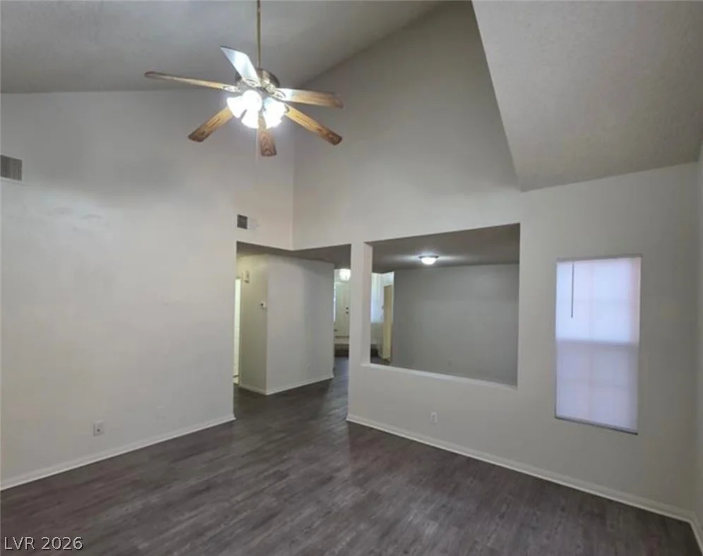 6561 Avon, Las Vegas, NV 89108