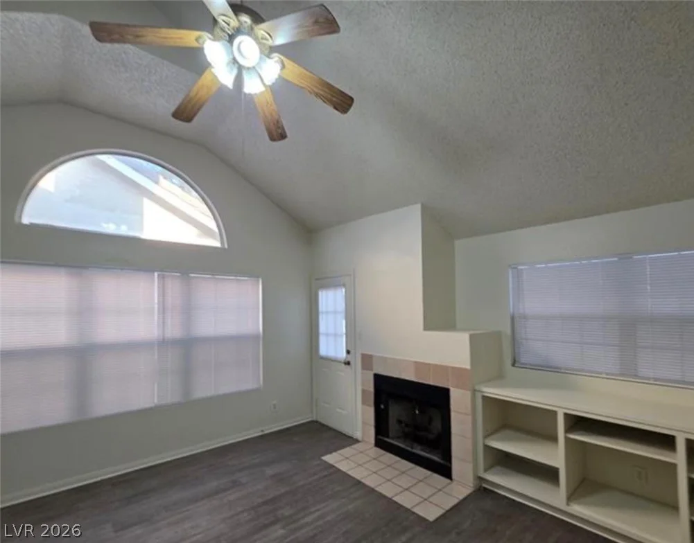 6561 Avon, Las Vegas, NV 89108