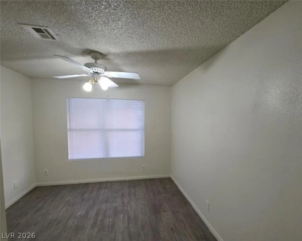 6561 Avon, Las Vegas, NV 89108