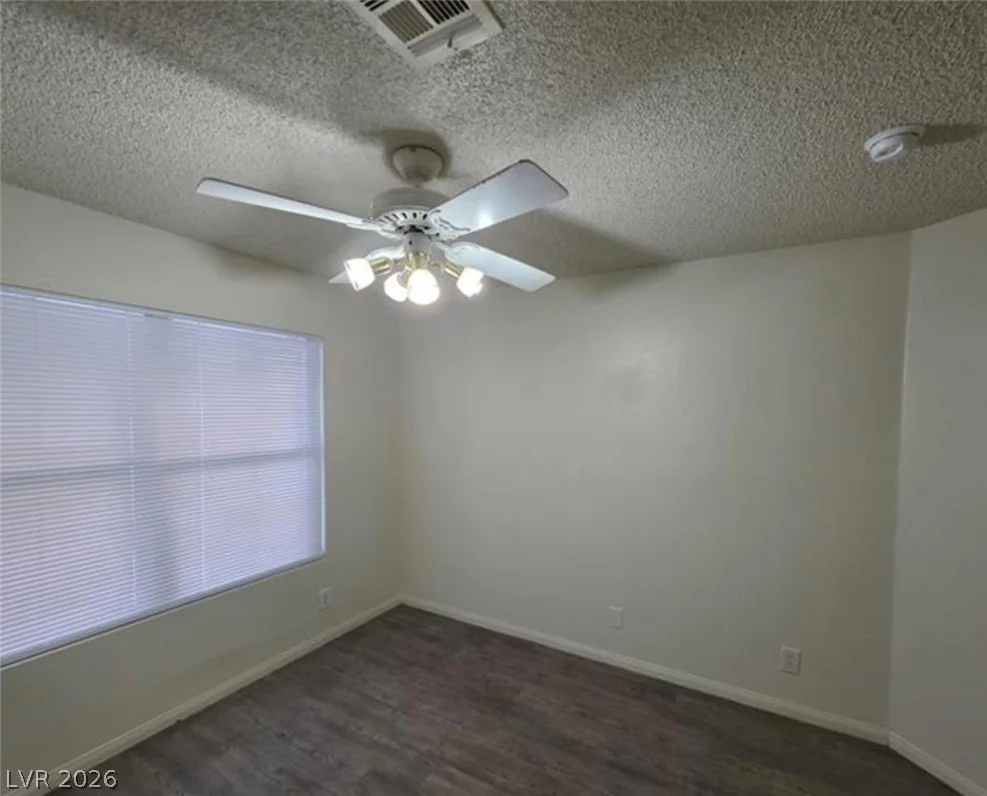 6561 Avon, Las Vegas, NV 89108