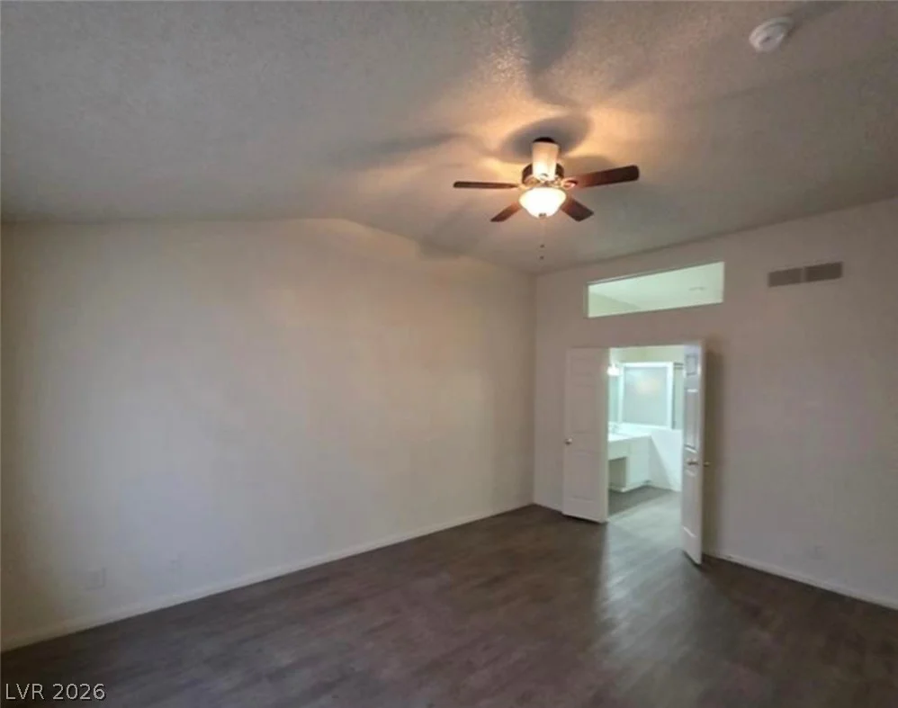 6561 Avon, Las Vegas, NV 89108