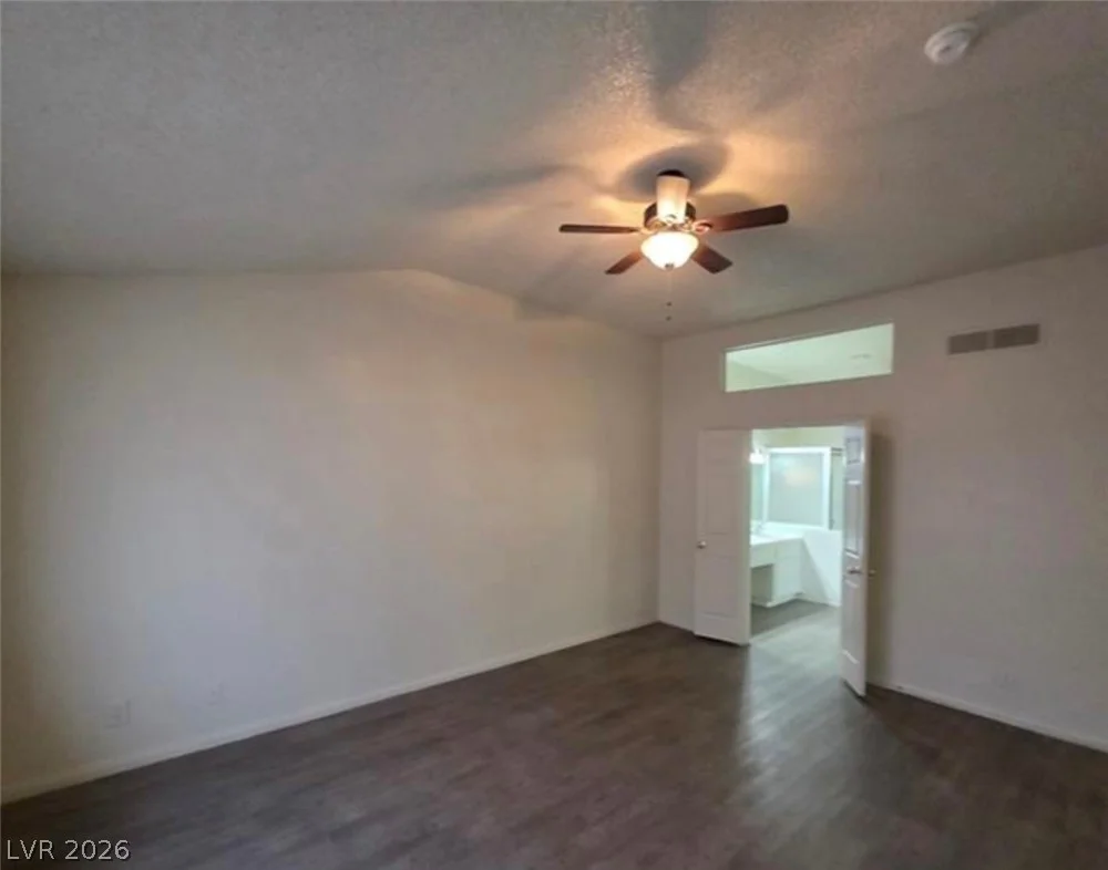6561 Avon, Las Vegas, NV 89108