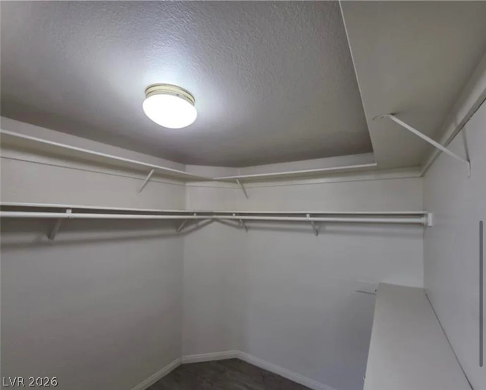 6561 Avon, Las Vegas, NV 89108