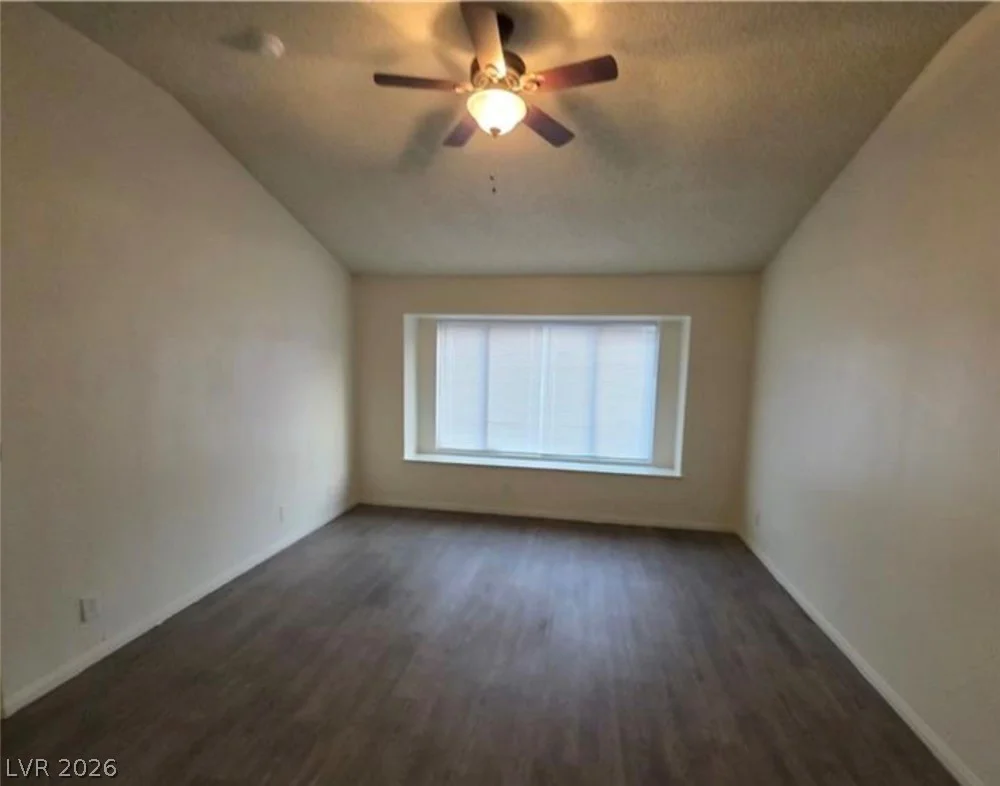 6561 Avon, Las Vegas, NV 89108