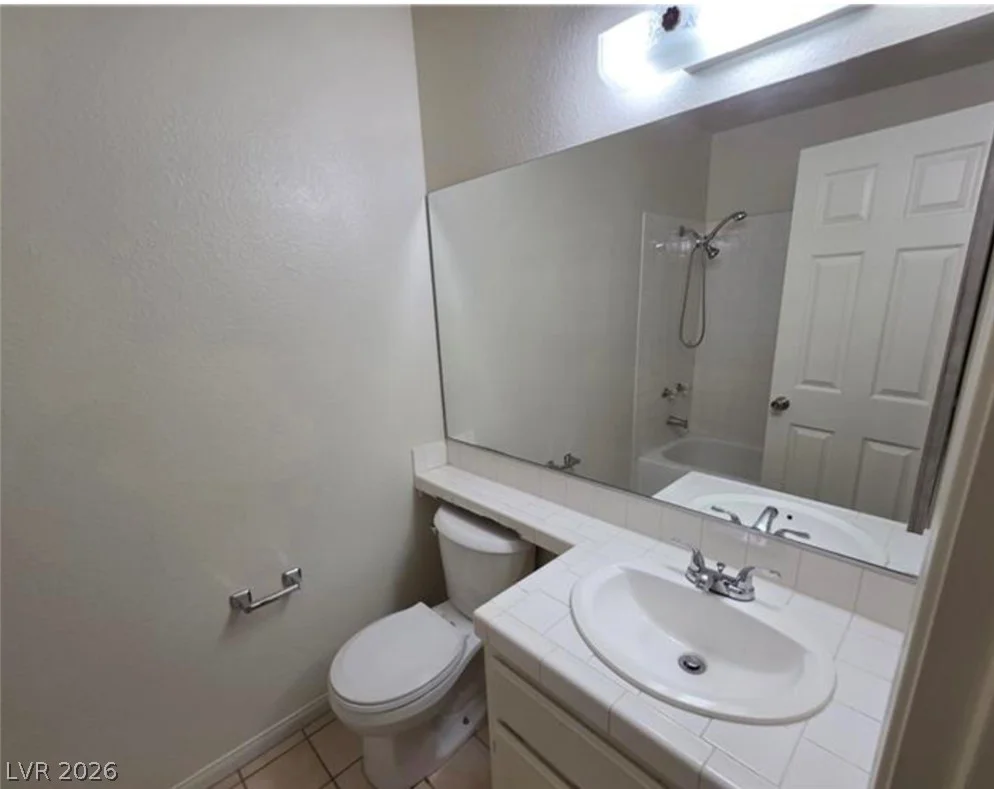 6561 Avon, Las Vegas, NV 89108