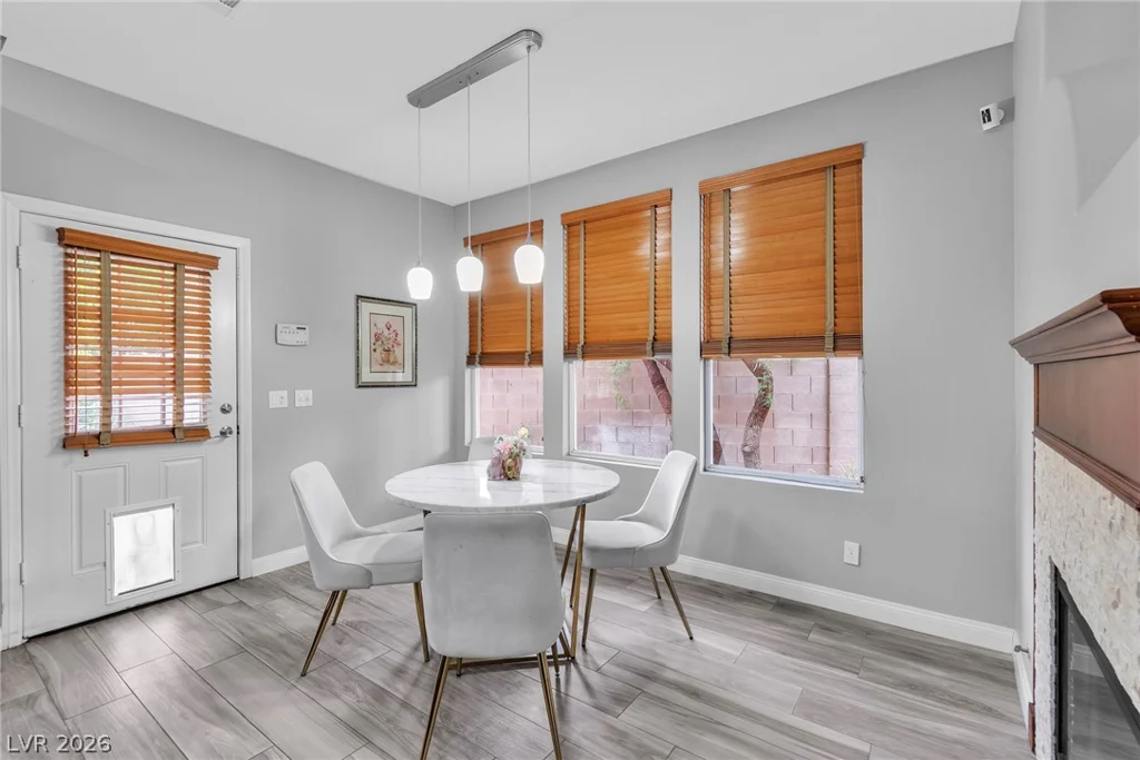 1000 Meadowleah, Las Vegas, NV 89145
