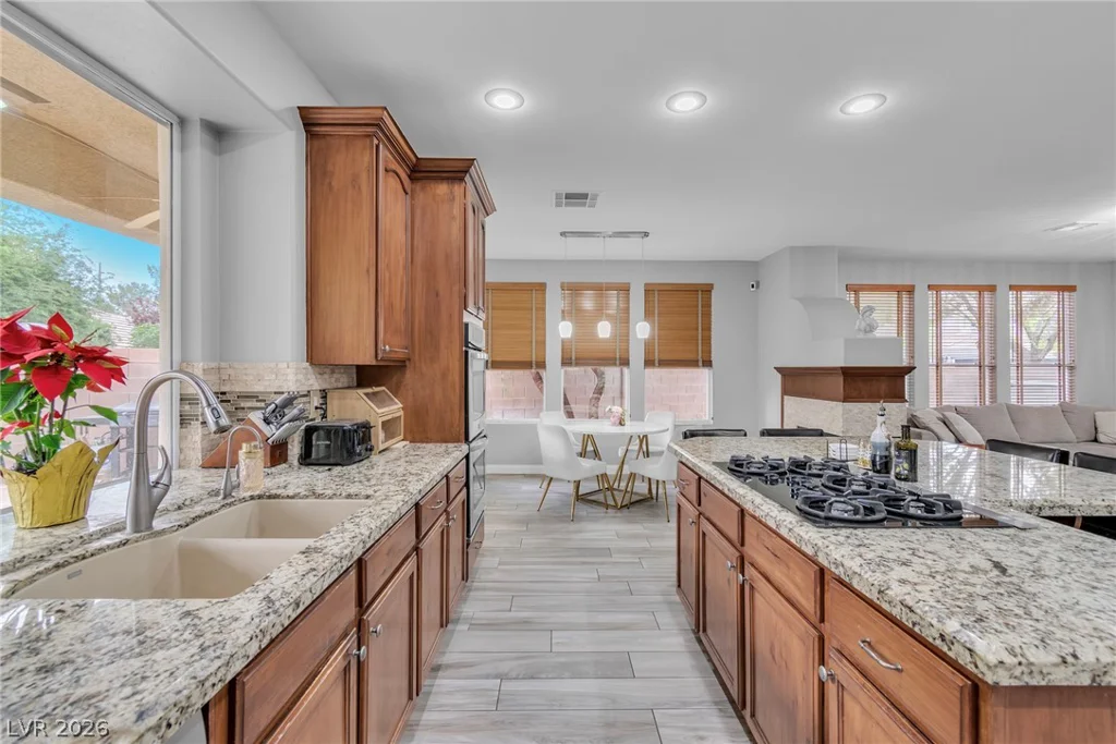 1000 Meadowleah, Las Vegas, NV 89145