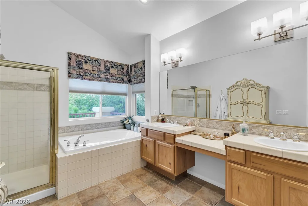 1000 Meadowleah, Las Vegas, NV 89145