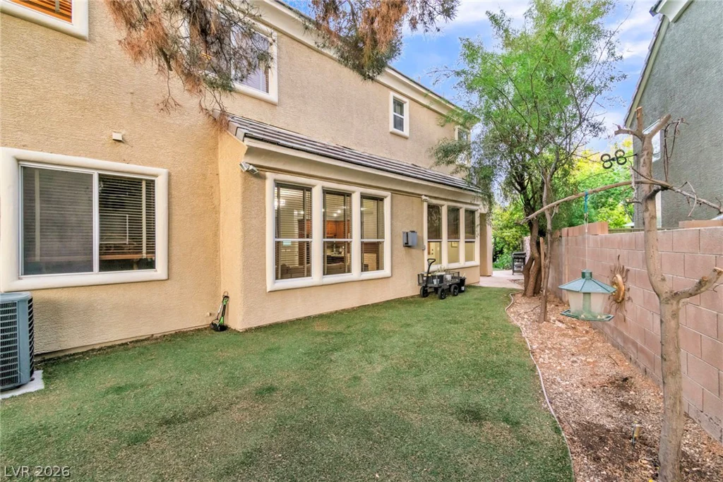 1000 Meadowleah, Las Vegas, NV 89145