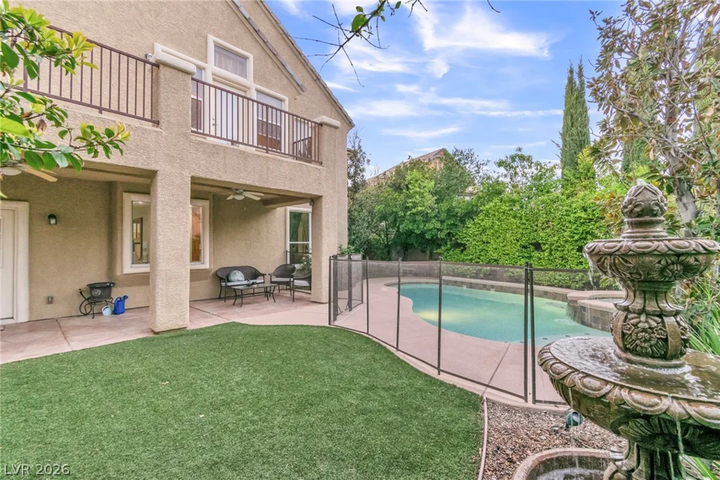 1000 Meadowleah, Las Vegas, NV 89145