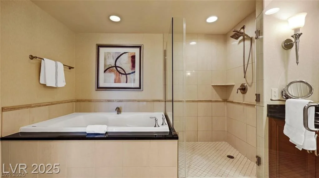 135 HARMON, Las Vegas, NV 89109
