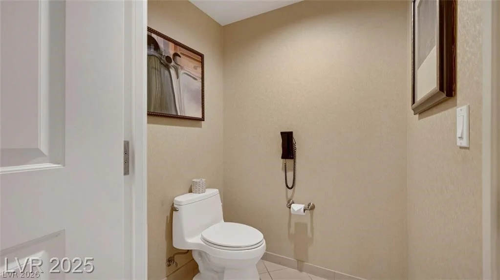 135 HARMON, Las Vegas, NV 89109