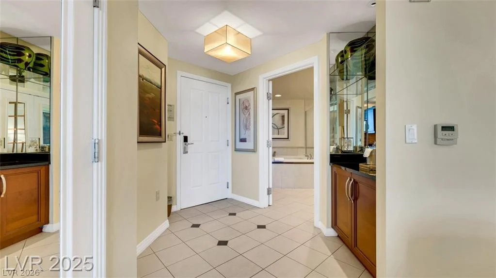 135 HARMON, Las Vegas, NV 89109