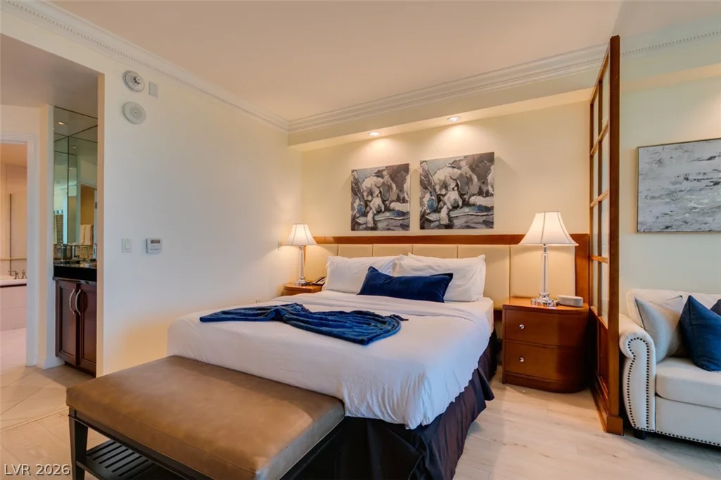 135 HARMON, Las Vegas, NV 89109