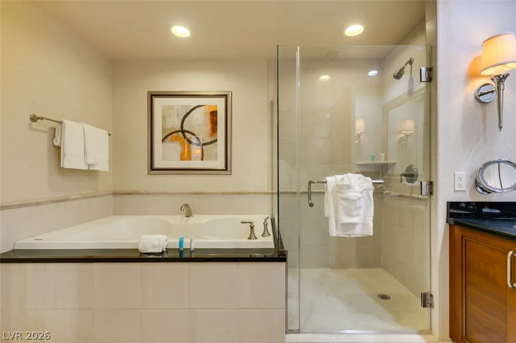 135 HARMON, Las Vegas, NV 89109