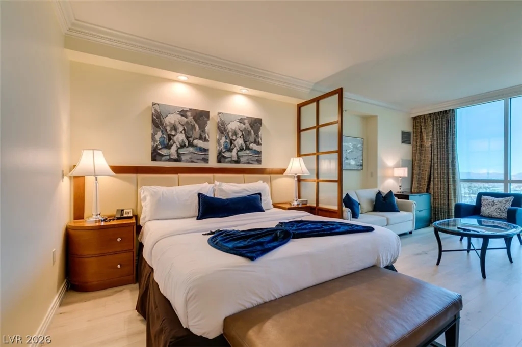 135 HARMON, Las Vegas, NV 89109