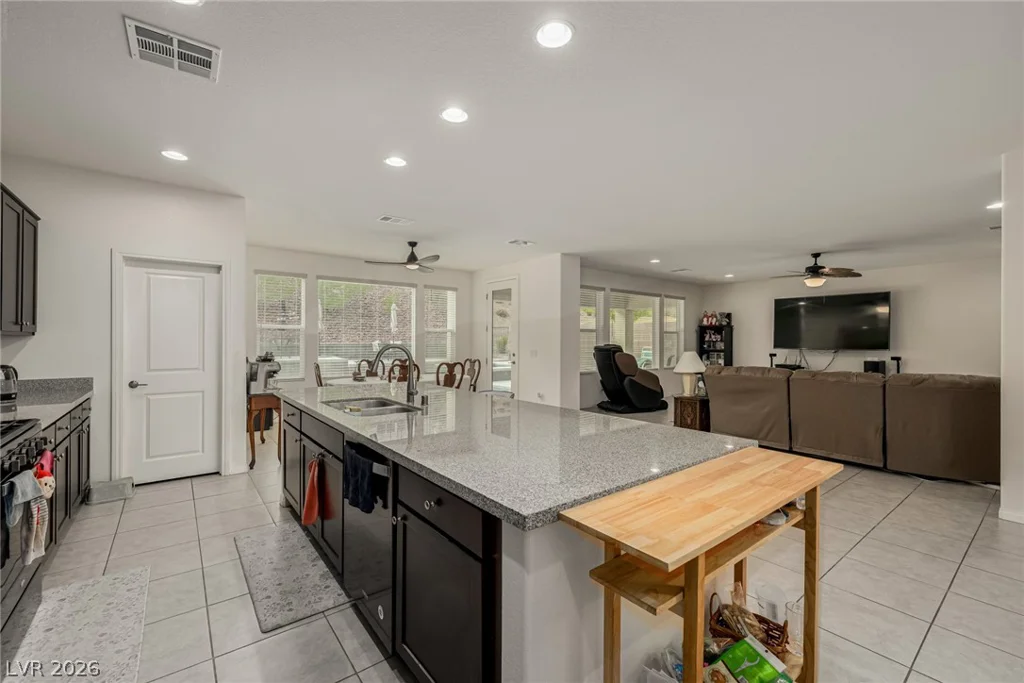 4643 Eagle Nest Peak, Las Vegas, NV 89129