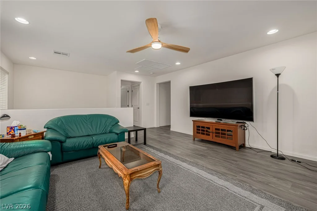 4643 Eagle Nest Peak, Las Vegas, NV 89129