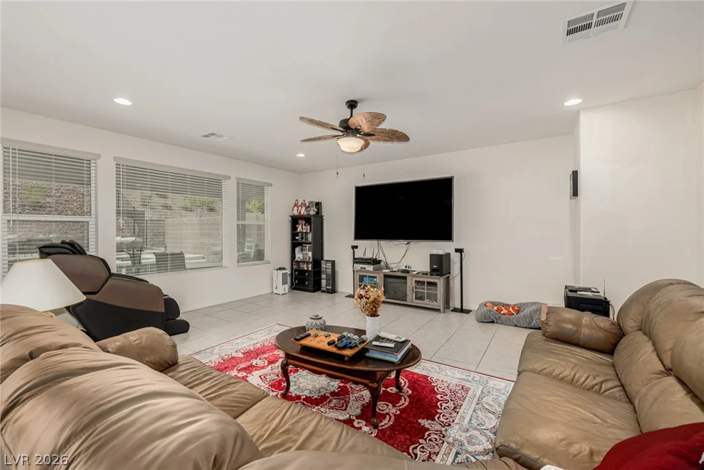 4643 Eagle Nest Peak, Las Vegas, NV 89129