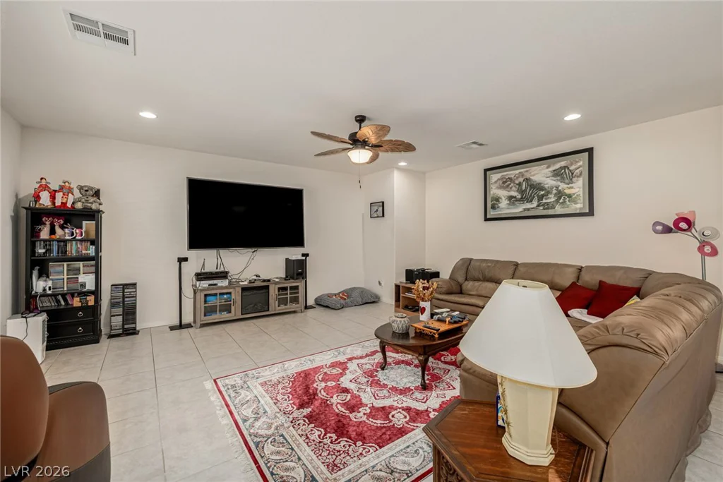 4643 Eagle Nest Peak, Las Vegas, NV 89129