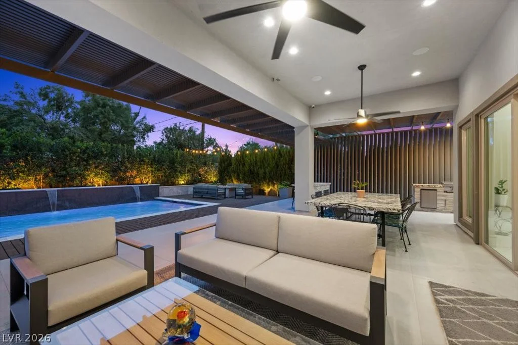 2904 Candelaria, Henderson, NV 89074