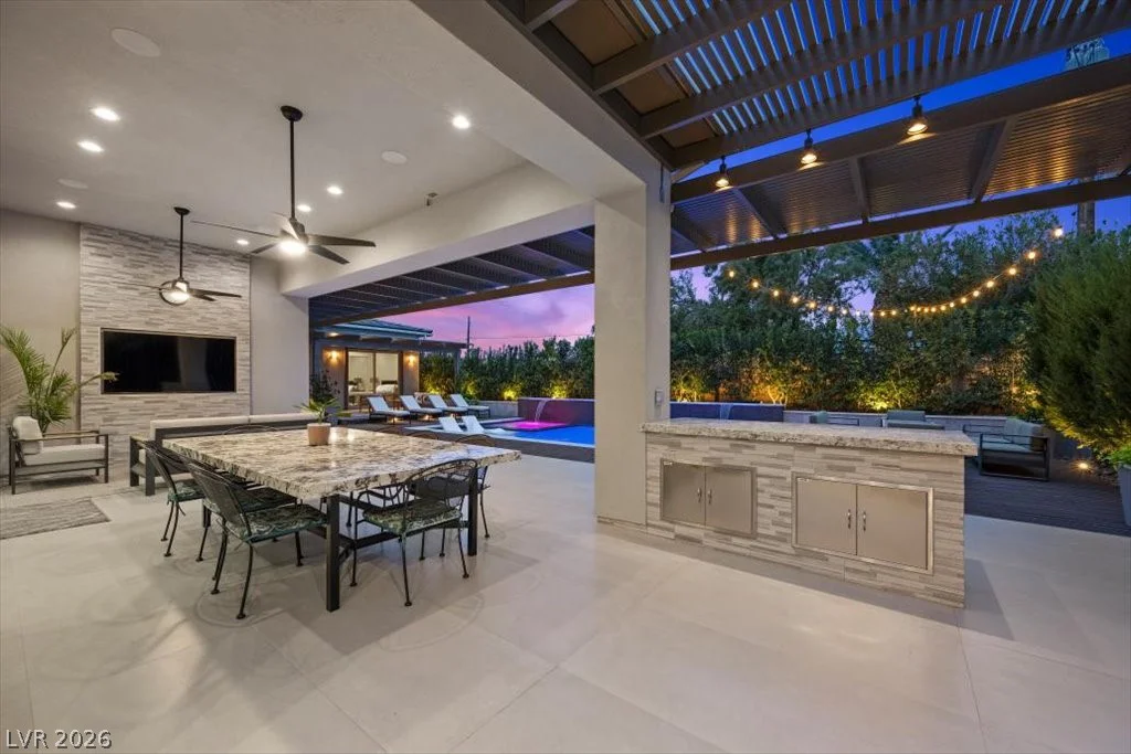 2904 Candelaria, Henderson, NV 89074