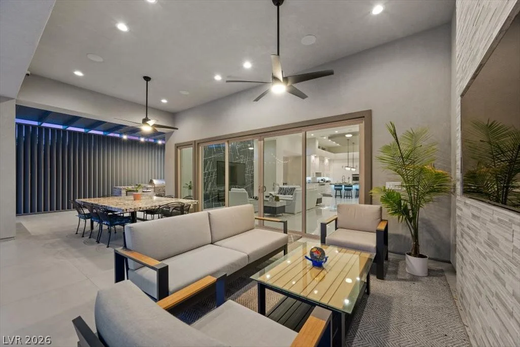 2904 Candelaria, Henderson, NV 89074