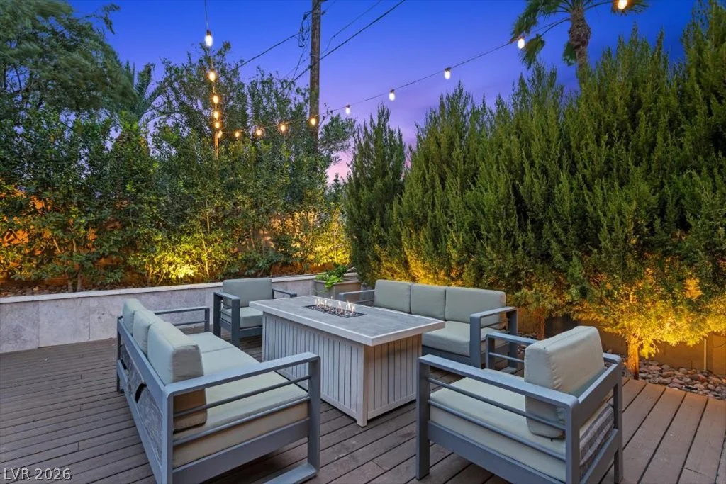 2904 Candelaria, Henderson, NV 89074