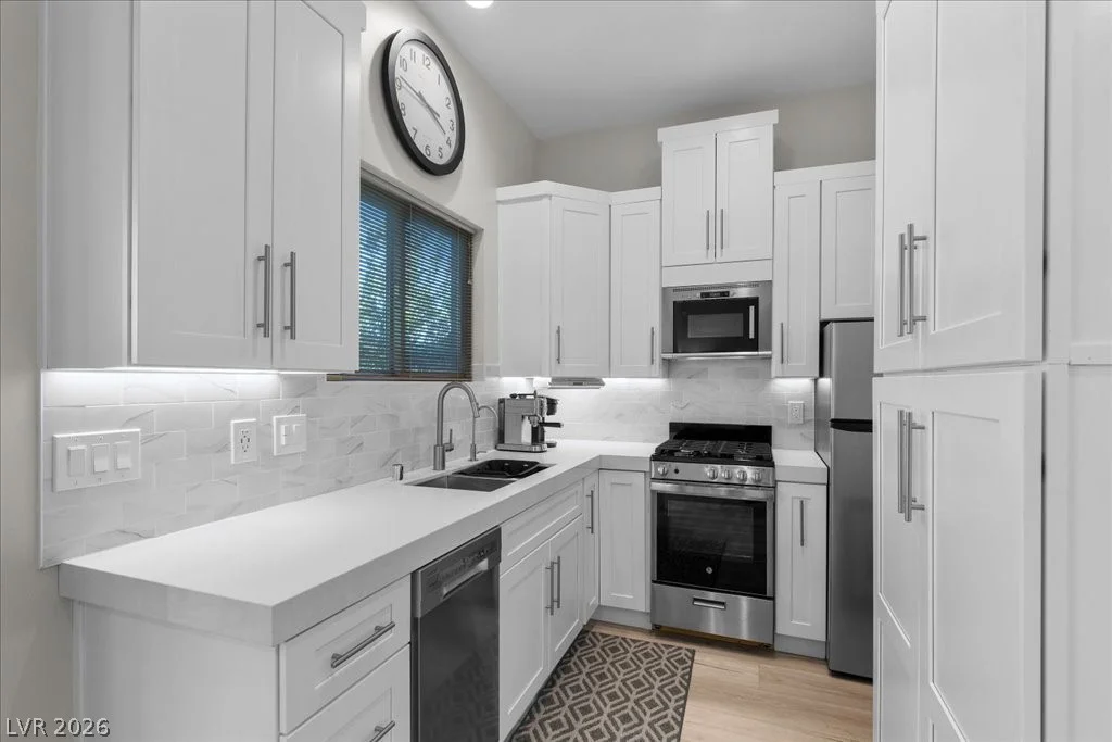 2904 Candelaria, Henderson, NV 89074
