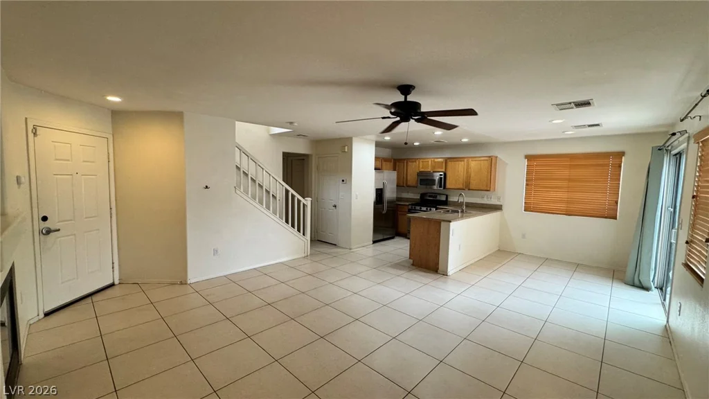 9967 Carrizo Springs, Las Vegas, NV 89148