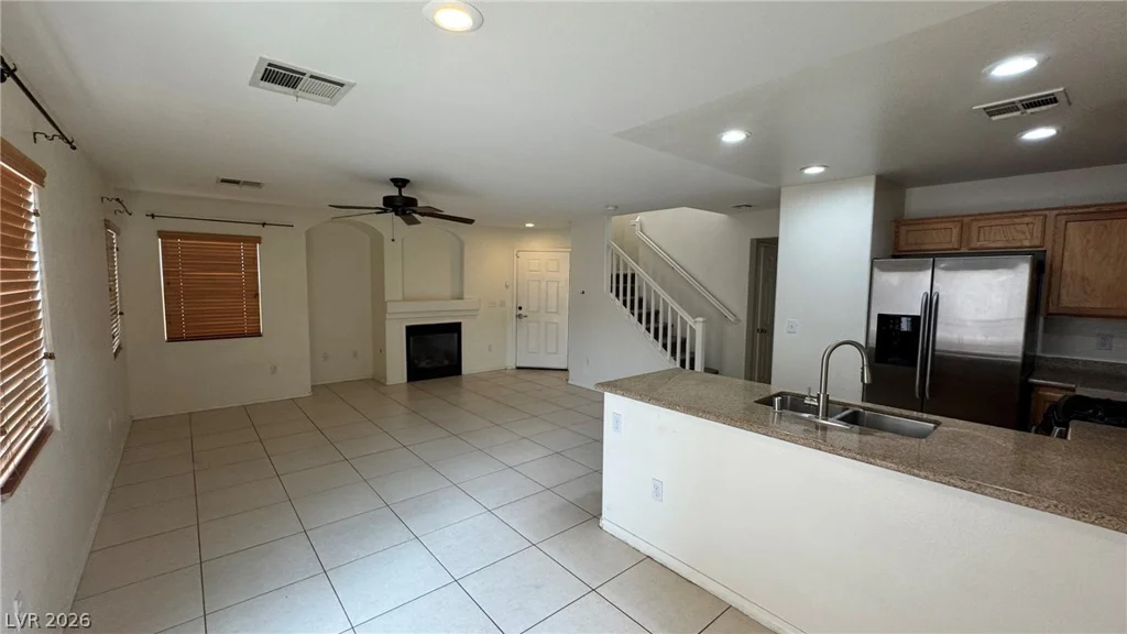 9967 Carrizo Springs, Las Vegas, NV 89148