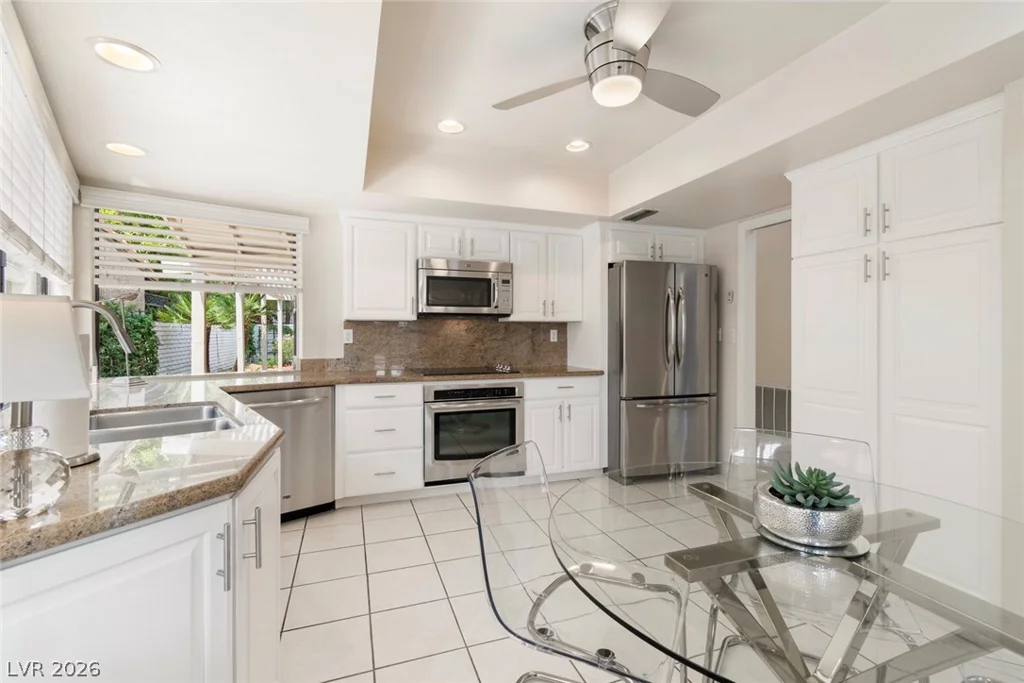 2312 Plaza Del Prado, Las Vegas, NV 89102