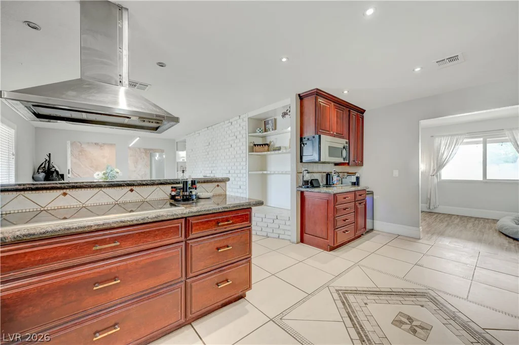 120 Highland, Henderson, NV 89015