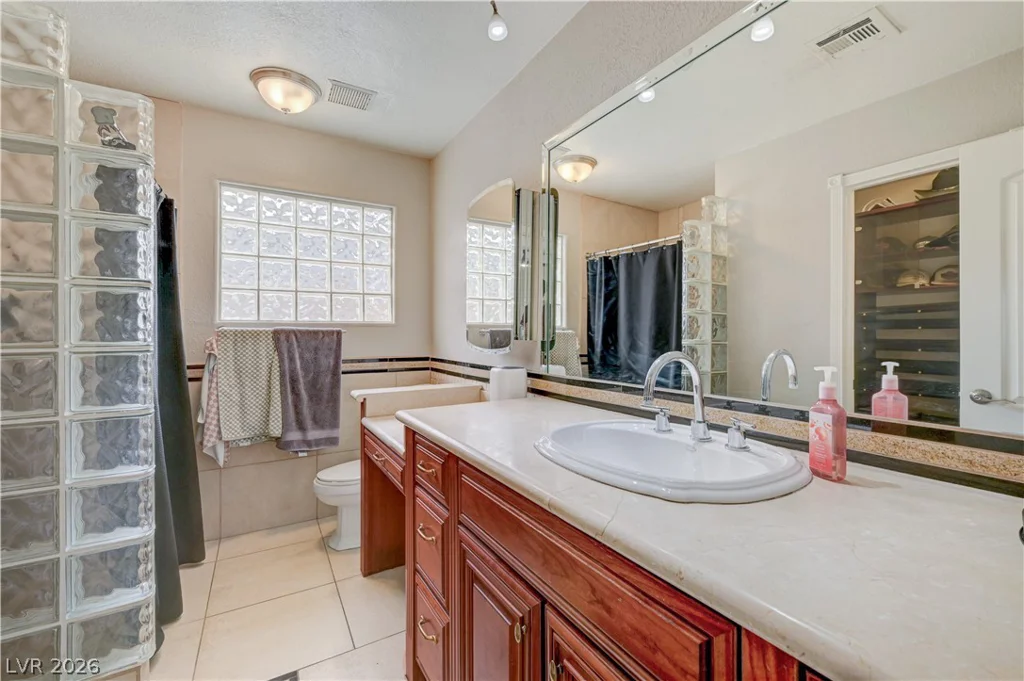 120 Highland, Henderson, NV 89015