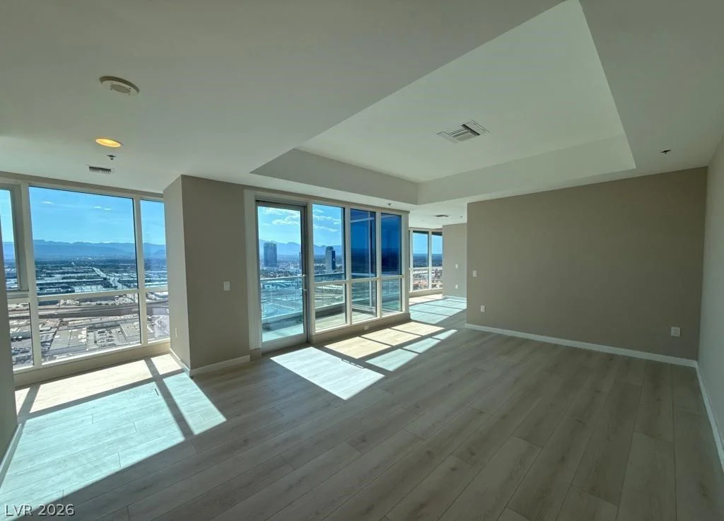 4525 Dean Martin, Las Vegas, NV 89103