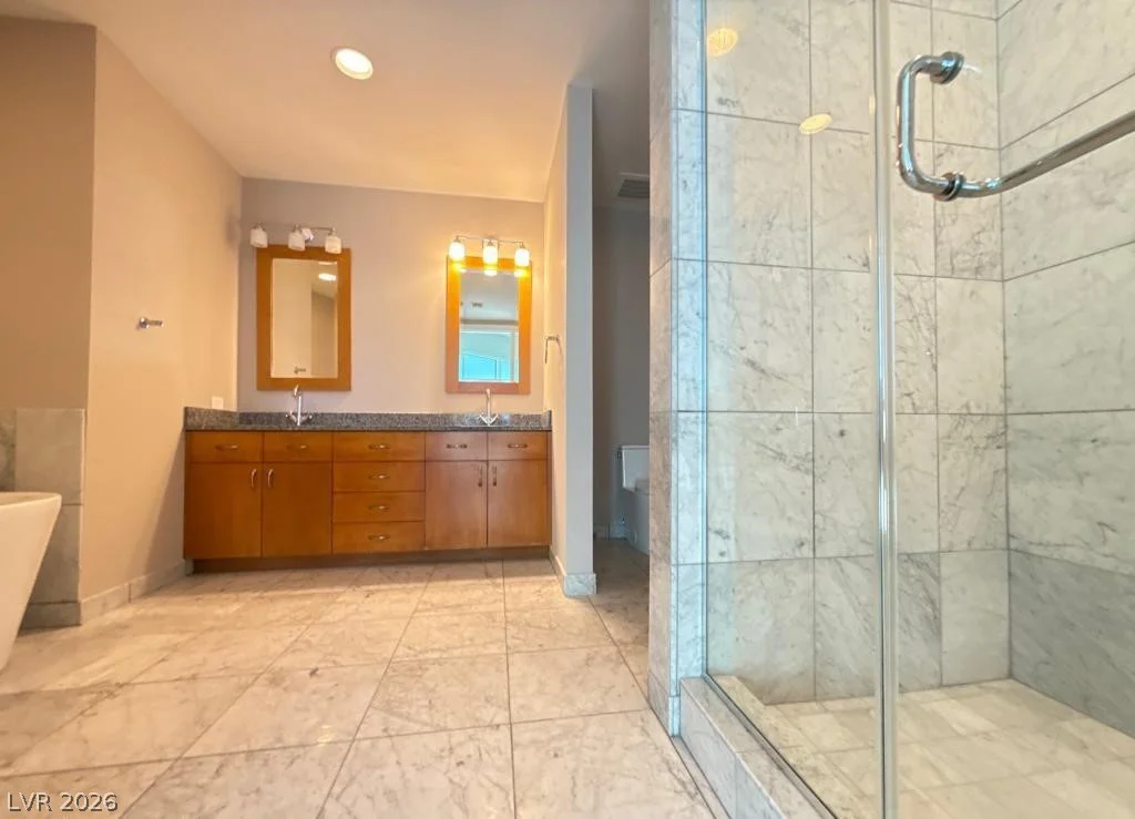 4525 Dean Martin, Las Vegas, NV 89103