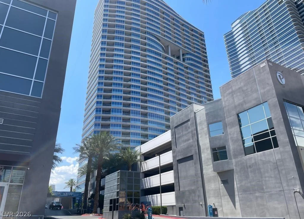 4525 Dean Martin, Las Vegas, NV 89103