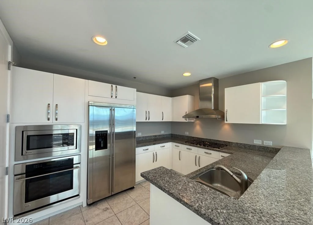 4525 Dean Martin, Las Vegas, NV 89103