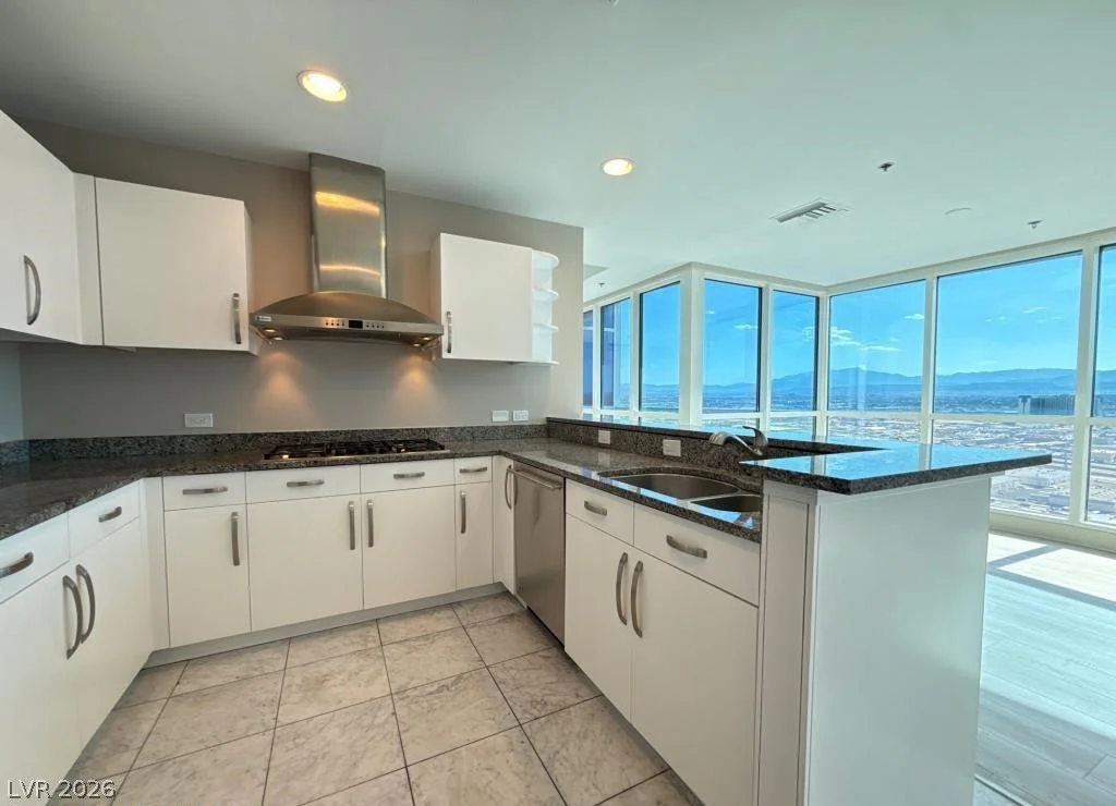 4525 Dean Martin, Las Vegas, NV 89103