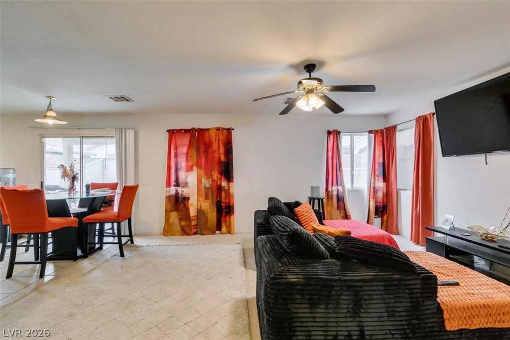827 Royalmile, North Las Vegas, NV 89032
